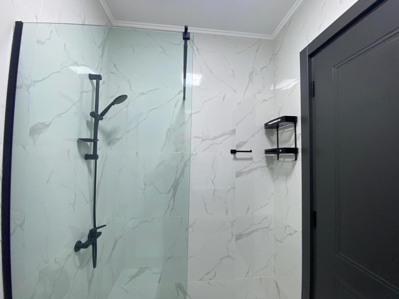 Hotel Varla 库塔伊西 外观 照片